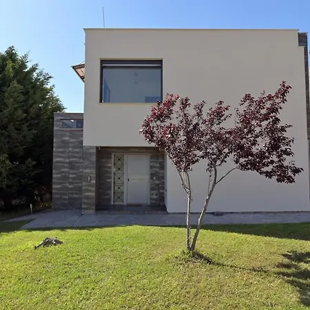 Sani Aqua باراليا ساني