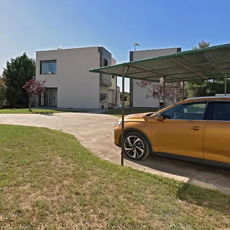 Sani Aqua باراليا ساني